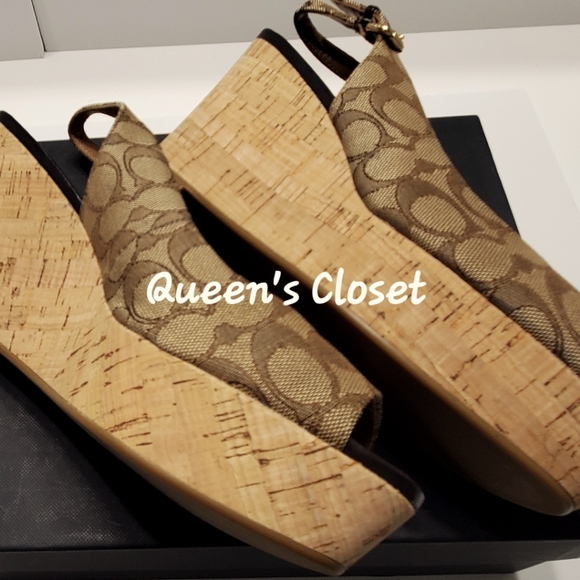 COACH | Ferry Peep Toe Wedge Heel - Picture 8 of 8